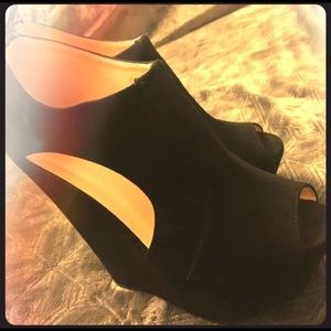 Tulipano Black Suede Platform Wedges size 38